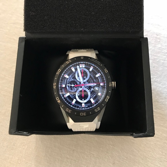 tag heuer connected accessories
